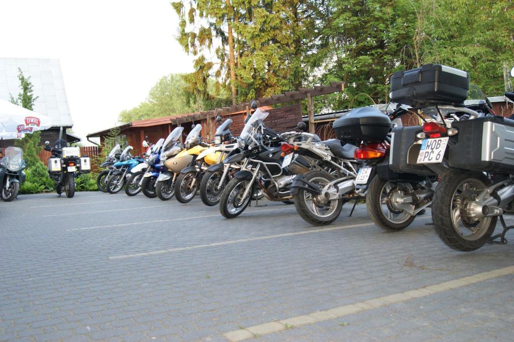Dom Wczasowy Nadrzecze Bed and Breakfast Brok Exteriör bild